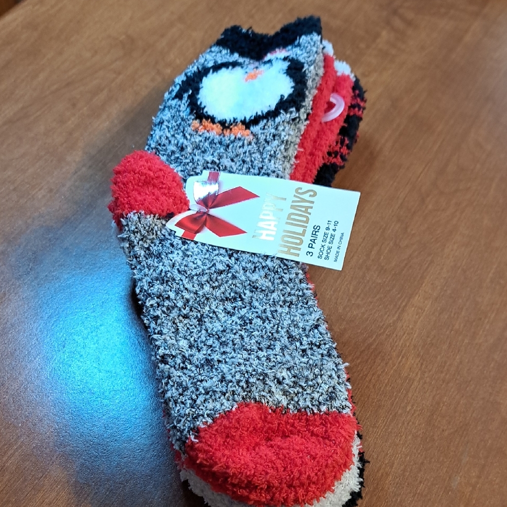 Cozy Kids Penguin Socks - Red and Gray 3pair/ BUNDLE ONLY
